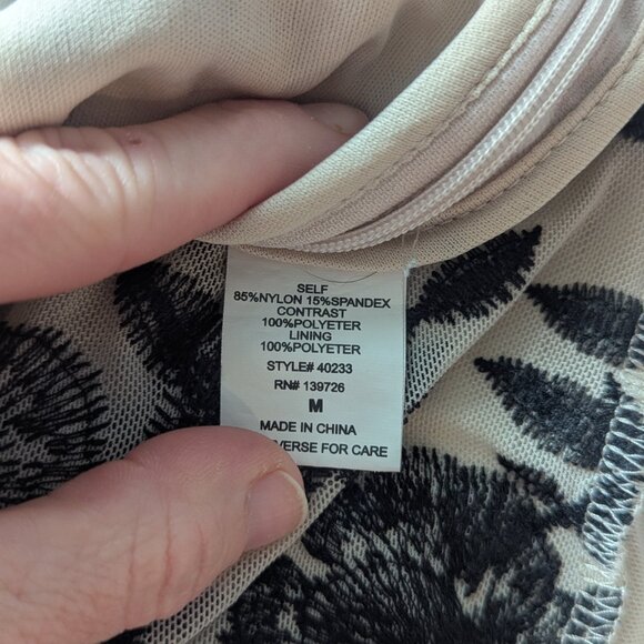 Honey Punch Bodysuit Sz M Beige Mesh Black Floral Embroidered Deep V Neck - Picture 7 of 7